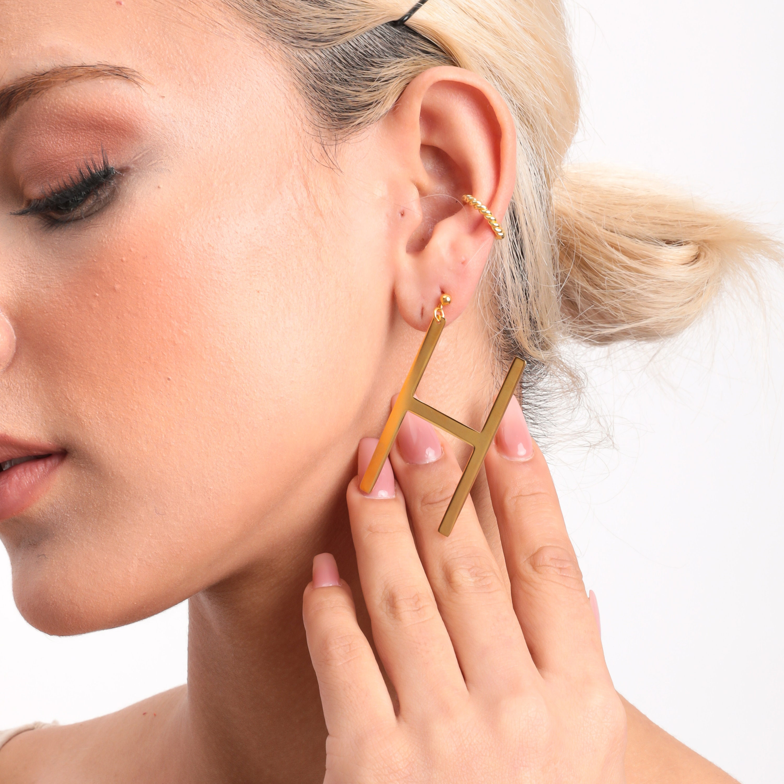Geometric H Bar Drop Earrings